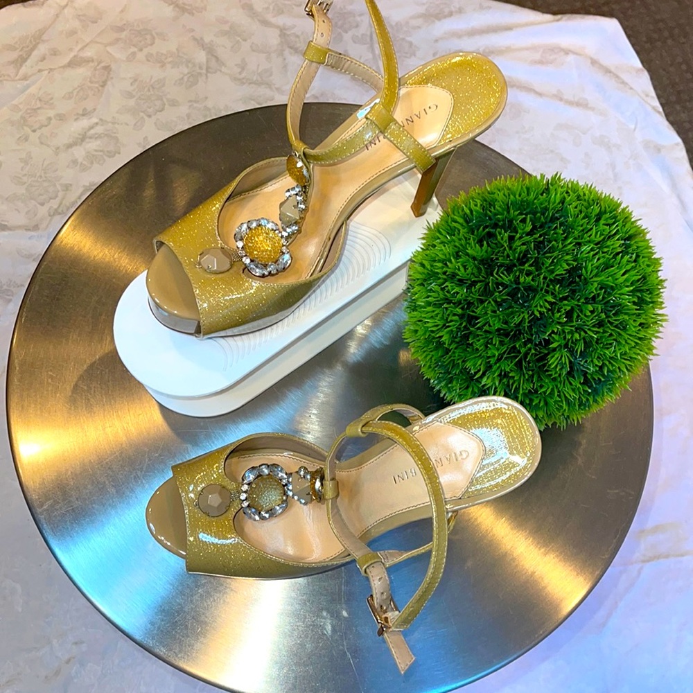 Elegant Heel